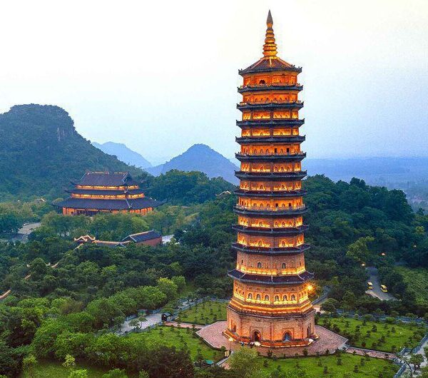 Tour Bái Đính - Hang Múa - Tràng An 1 Ngày