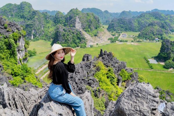 Tour Hoa Lư - Tam Cốc - Hang Múa 1 Ngày