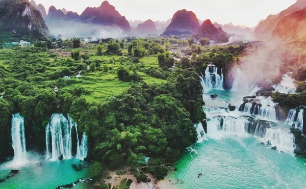Tour VÒNG CUNG ĐÔNG BẮC 5 Ngày 4 Đêm